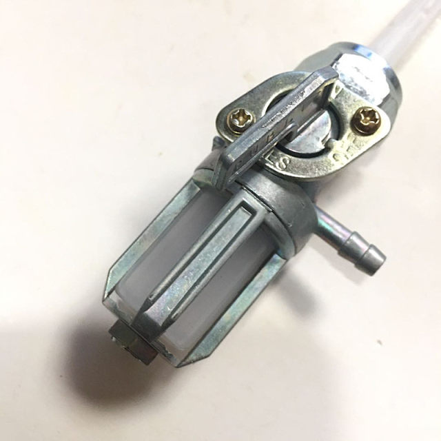 Old 125-A motorcycle fuel tank fuel door oil door crossed oil valve filter oil cup oil pipe modification accessories
