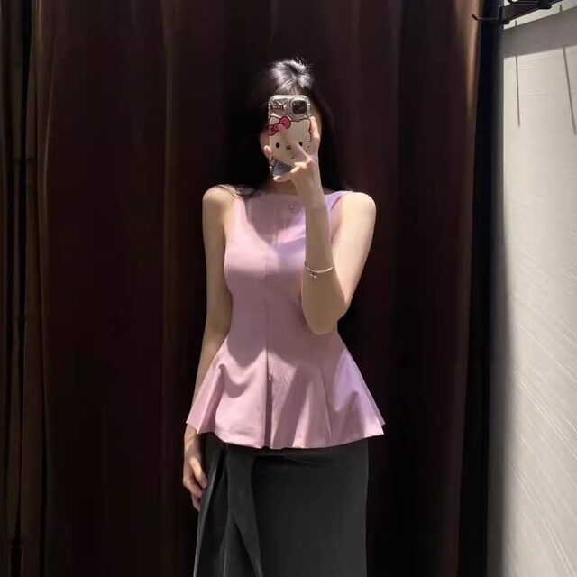 2025 Spring new sweet bow decoration short skirt hem suspender vest women's top 3067008
