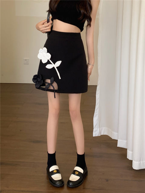 Three-dimensional flower skirt Spring and summer 2024 new large size high waist versatile black A-line skirt hollow design short skirt
