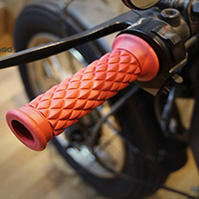 Motorcycle retro handlebar glue anti-slip handlebar cover 125 motorcycle modified throttle handle off-road vehicle shockproof handlebar cover