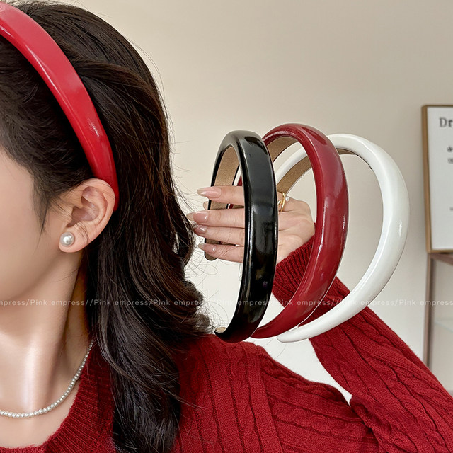 Retro Hong Kong style Ancora red hair hoop for women 2025 new style high-end western style fashionable wide-brimmed headband hairpin for women