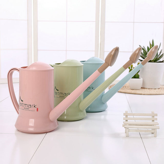 Gardening long mouth watering kettle plastic household gardening green plants potted plants watering lengthened mouth thickened 2L large capacity spray pot