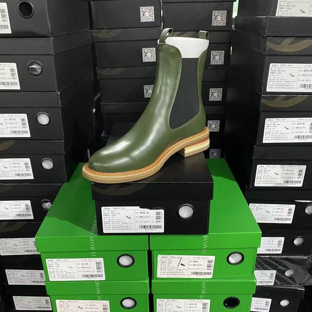 
American designer buyer high luxury brand cowhide British style flat bottom round toe versatile pipe boots 4009 green and black