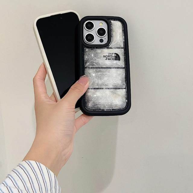 Trendy brand down jacket suitable for Apple 16Promax personalized vest creative iPhone17Pro mobile phone case all-inclusive 14pm autumn and winter style advanced 15 men and women 13 business 14 transparent anti-fall 11