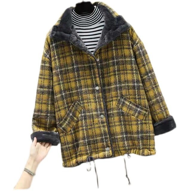 Thick coat in winter plus velvet warm lattice jacket high -end fashion mothers dress new cotton long sleeve pockets
