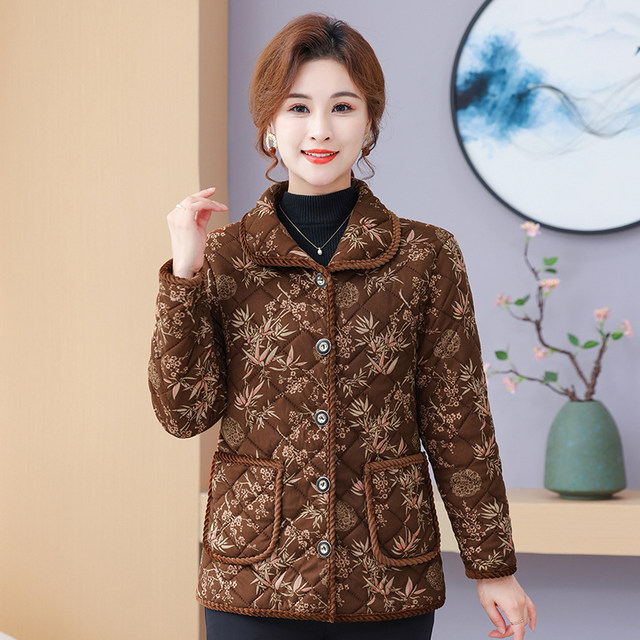 Middle-aged and elderly autumn and winter new style grandma cotton coat large size mother plus velvet lapel small cotton jacket warm floral cotton jacket
