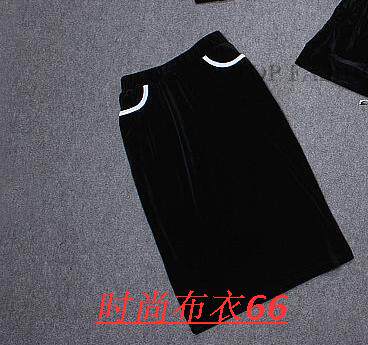 2025 summer and autumn new casual straight skirt for women with high waist slim gold velvet sports one-step hip-wrap short skirt