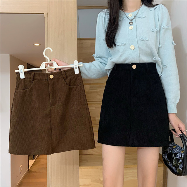 American retro corduroy skirt for women with autumn and winter large size design niche hip skirt for slim A-line short skirt