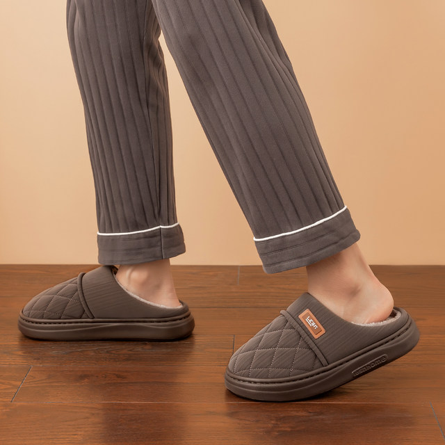 Cotton slippers for men winter 2025 new indoor home non-slip warm waterproof elderly wool slippers men's thick sole
