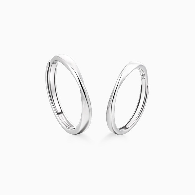 Catiro Möbius ring, a couple's necklace and ring falling in love, a pair of niche birthday gifts for boyfriend and girlfriend
