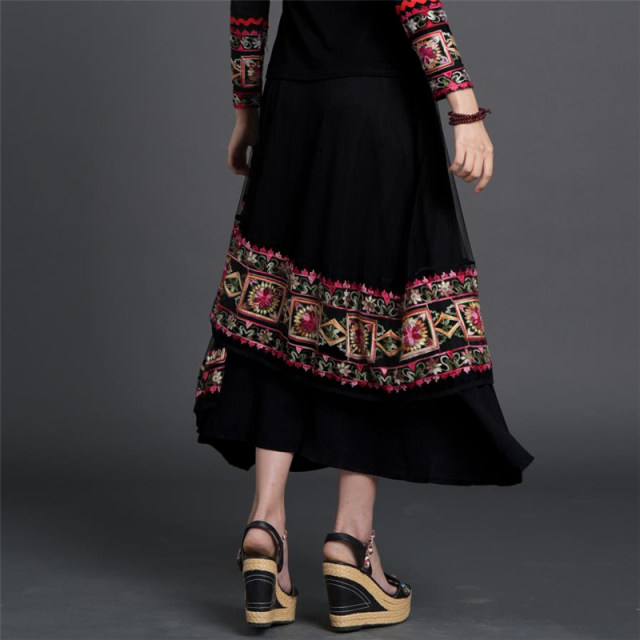 Ethnic style women's clothing, elastic waist skirt, large sway long skirt, spliced ​​retro mid-waist A-shaped slim summer retro pocket