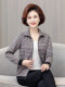 Small mother top short jacket 2025 spring and autumn middle-aged and elderly women's loose floral zipper jacket pocket