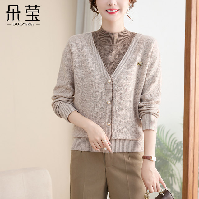 Western mom autumn and winter fashion fake two-piece knitted sweater new fleece sweater middle-aged and elderly women's bottoming top
