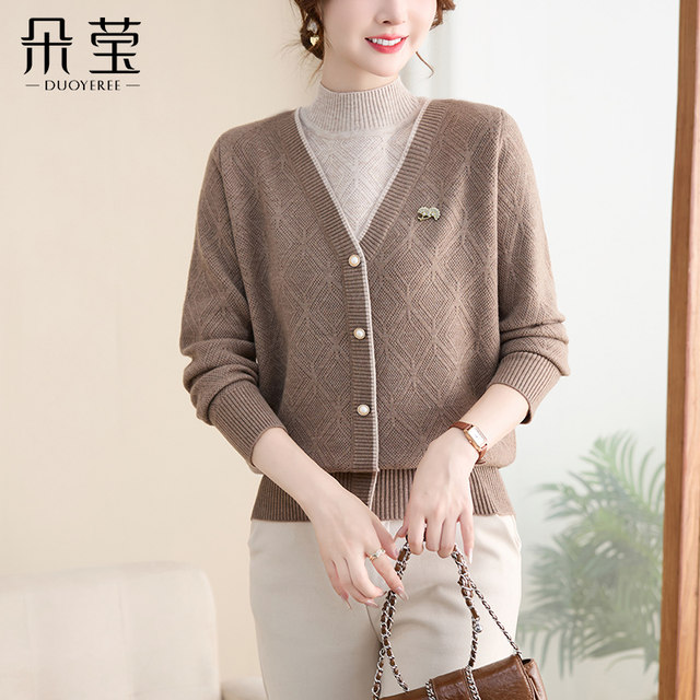 Western mom autumn and winter fashion fake two-piece knitted sweater new fleece sweater middle-aged and elderly women's bottoming top