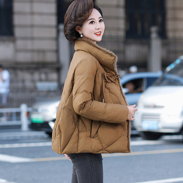 Small mother's winter short down jacket, middle-aged women's western-style cotton coat, middle-aged and elderly autumn and winter fashionable cotton-padded jacket