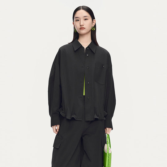
AUM 2025 autumn new loose black jacket with shirt collar and wavy hem