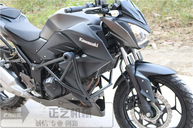 Kawasaki Z250 Little Ninja bumper guard anti-fall bar modified