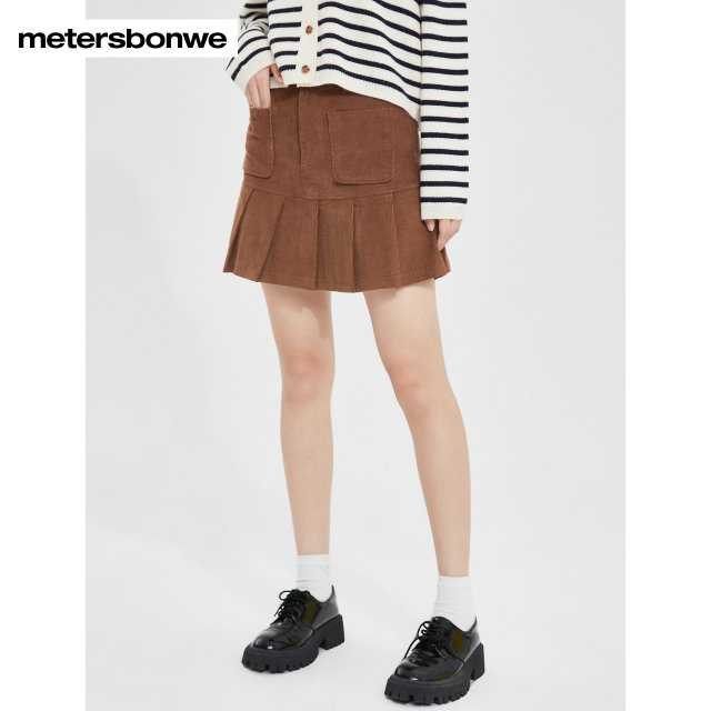 Metersbonway skirt for women in spring and autumn, comfortable and sweet, corduroy pleated skirt
