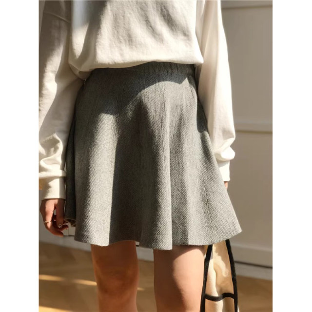 Korean versatile knitted skirt for women with large size fat mm slim short skirt covering hips A-line skirt large hem skirt high waist umbrella skirt