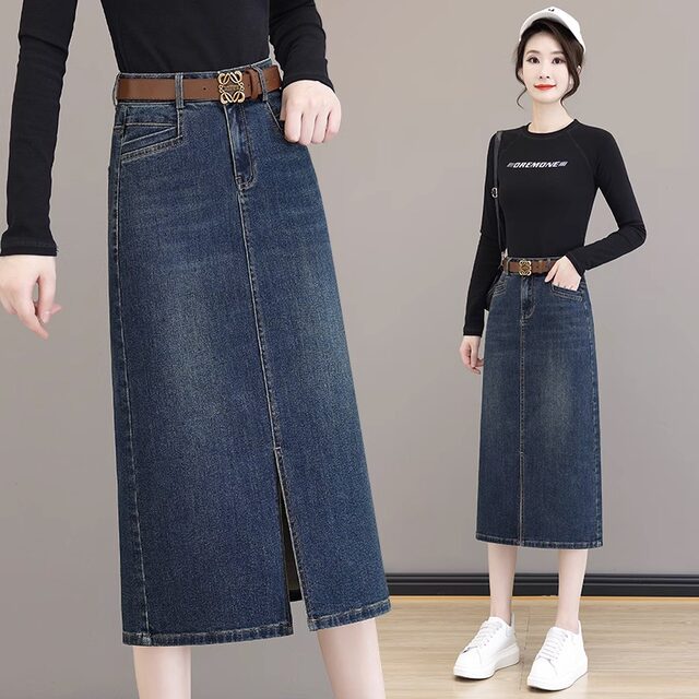 Retro blue denim skirt for women in spring and autumn 2025 new high-waisted slim A-line mid-length skirt with slit hip-pack skirt