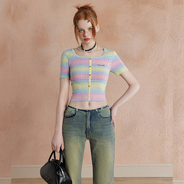 Unifree hollow short -sleeved sweater, the new American retro small short slim top
