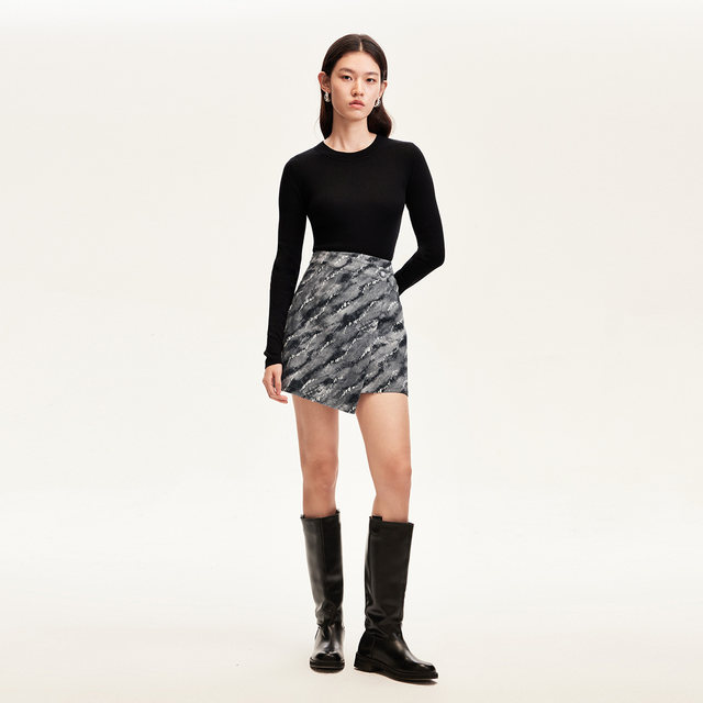 Vero Moda Outlet Skirt in summer new high-waist A-version tie-dye misplaced splicing temperament short skirt is popular