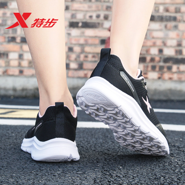 Xtep women's shoes for summer new breathable mesh sneakers light casual shoes official flagship shock-absorbing running shoes for women
