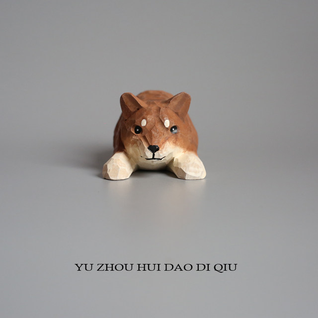 When I’m bored, I pose with a lying Akita dog! Handmade wood carving ornaments, birthday gifts for couples and friends