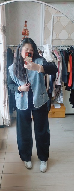 Large size women's clothing
