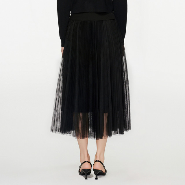 Floating black mesh skirt 2024 new winter style fashion versatile commuting cover the crotch slim exquisite elegant women