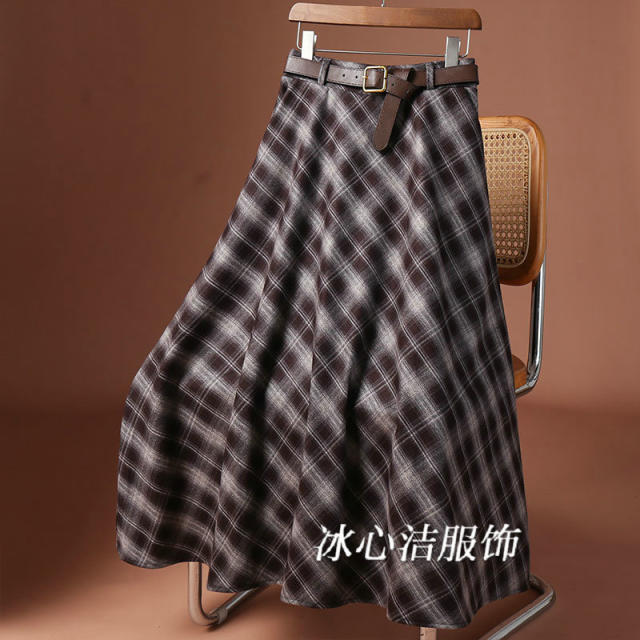 Retro pocket plaid skirt for women 2025 spring and autumn new small high-waisted slim skirt for women