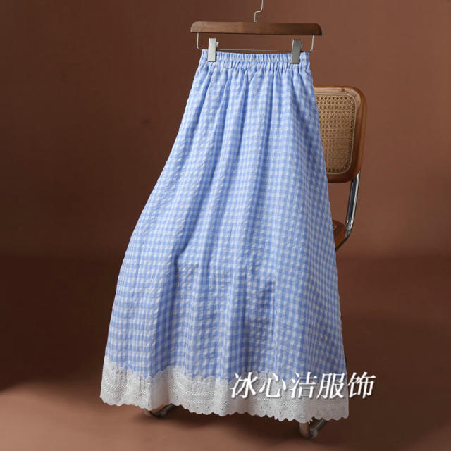 Casual lace edge splicing plaid skirt for women in spring 2025 new high-waisted slim A-line long skirt umbrella skirt