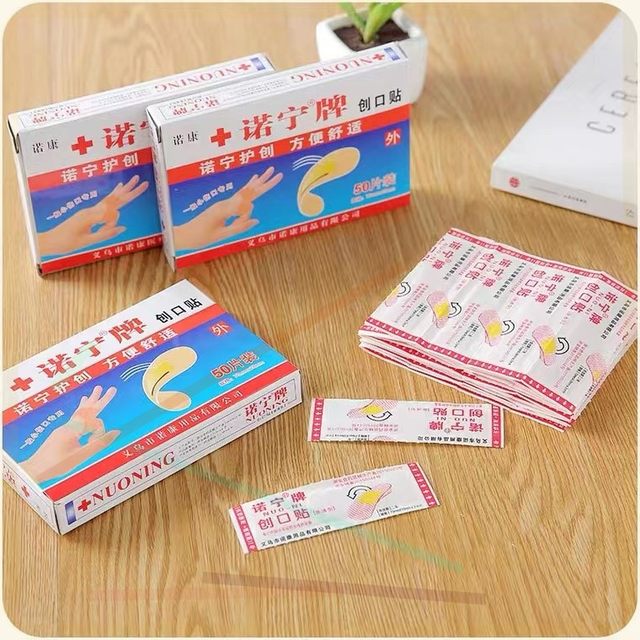 Boxed Band-Aid is waterproof, sweat-proof and breathable. Band-Aid for children. Emergency Band-Aid, anti-foot wear patch.