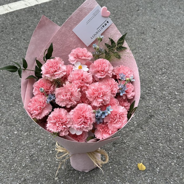 Yunshe Town Store Treasure, Pink Diamond Single-Head Carnation, Any combination of 2 or more cold chains