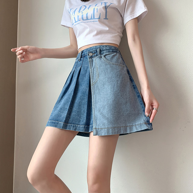 2025 new extra-large size fashionable denim short skirt for women in summer loose A-line skirt high-waisted pleated skirt pants
