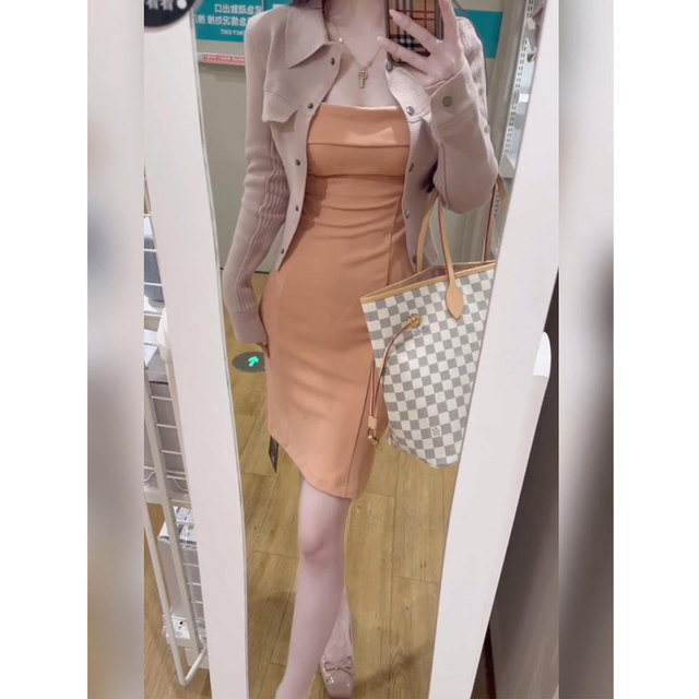 XZY Slightly fat, pure and sexy slim waistband dress for women 25 years of autumn relaxed knitted cardigan wear