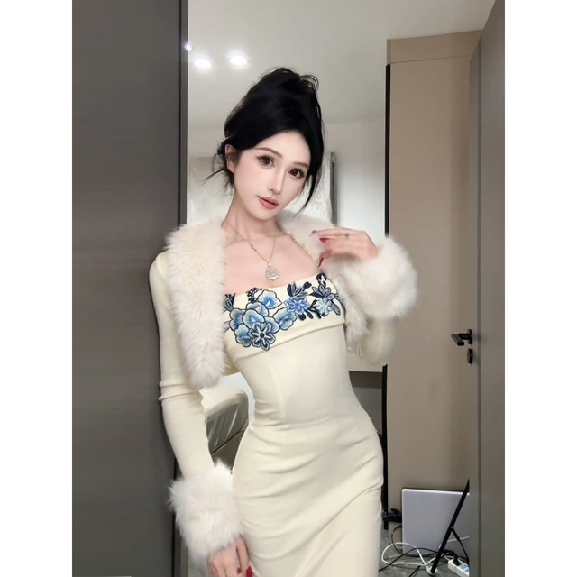 XZY Slightly fat new Chinese style one-shoulder slim slit cheongsam hip skirt for women 25 years winter furry shawl coat