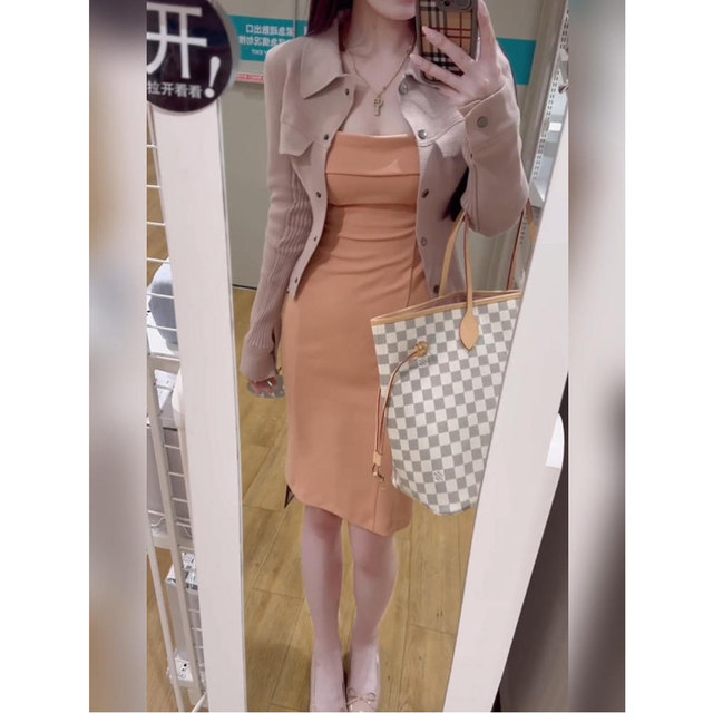 XZY Slightly fat, pure and sexy slim waistband dress for women 25 years of autumn relaxed knitted cardigan wear