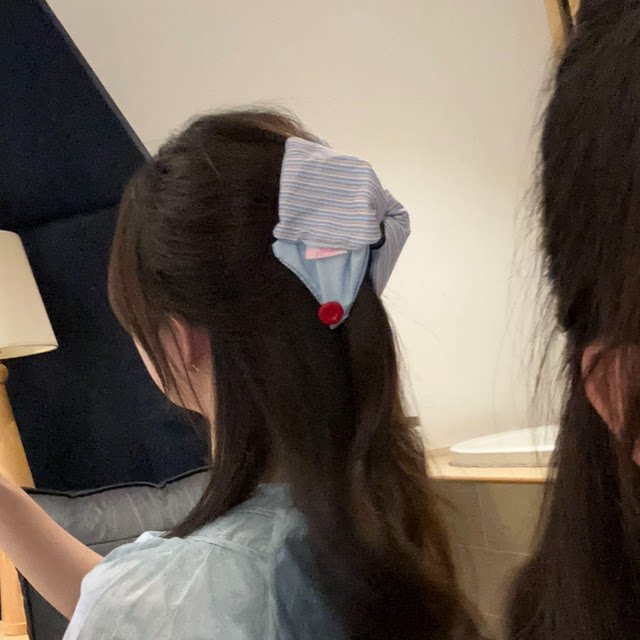 
Full of vitality 2025 new triangle clip women's high-end back head hair clip shark clip headdress