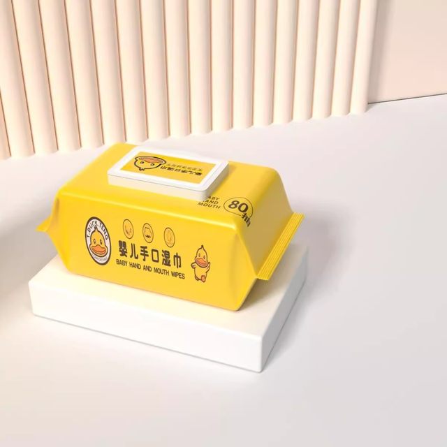 Little yellow duck face wipe soft wet wipes disposable removable wet and dry maternal and infant cotton soft wipes thickened
