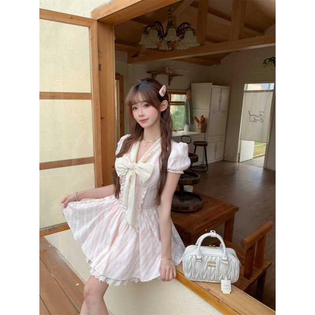 Yuehan Xiaoyu Tea Card Girl Short Sleeve Version Pure Sweet Girl Lace Bow Pink Waist Skirt
