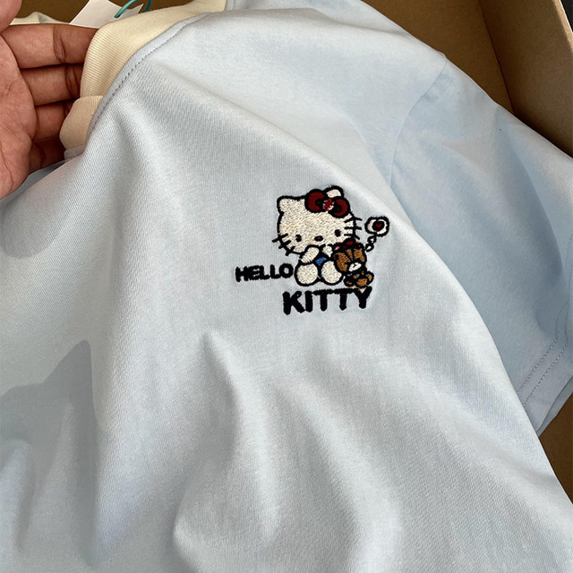 Sweet and cool girl-like embroidery kitty v-neck short-sleeved T-shirt for women's summer new contrasting color chic design cartoon top
