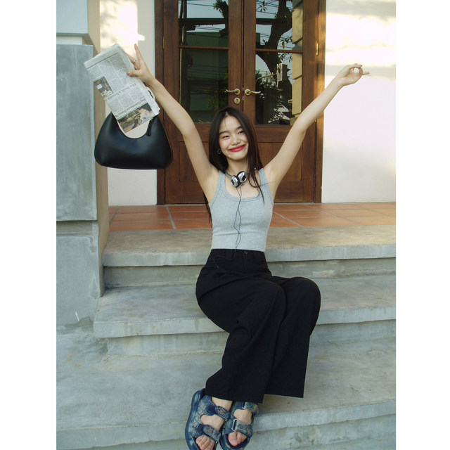 Pusumede black suspender vest for women in summer basic stretch slim short knitted outer wear versatile top