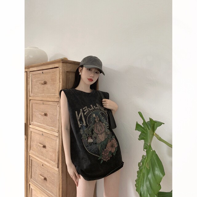 American retro sleeveless vest T-shirt for women in summer sweet and cool black print sports loose mid-length top trendy
