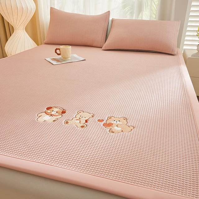 
High-end summer ice bean ice silk mat children's soft mat 2025 summer type A maternal and infant grade bed sheet machine washable