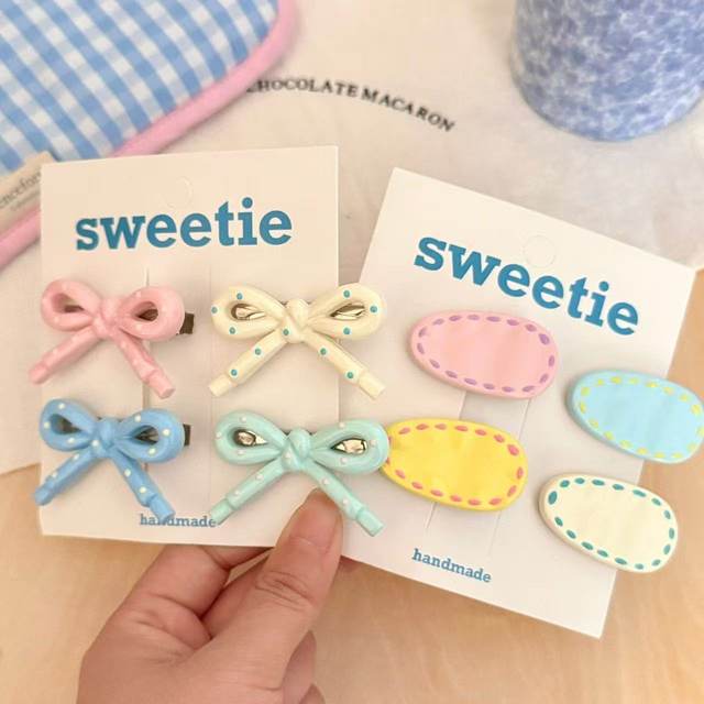 Sweet and cute polka dot oval bow hair clip women's side bangs clip girly duckbill clip hair clip hair accessory