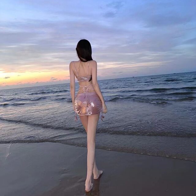 Bikini new pure lust sexy rhinestone three-piece split vacation hot spring swimsuit for women