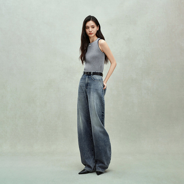 ochirly Oushili Acetate cotton pit knitted vest women's top slim fit and new products for spring 2025

