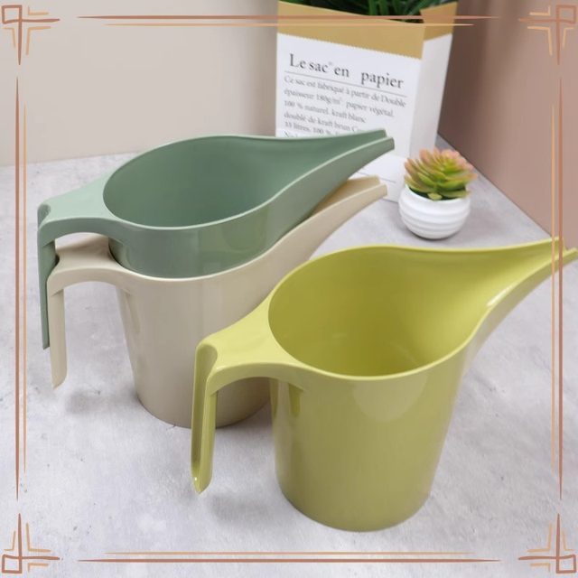 New watering pot household flower watering artifact thickened flower protection flower pot gardening flower pot pointed mouth pot succulent pot