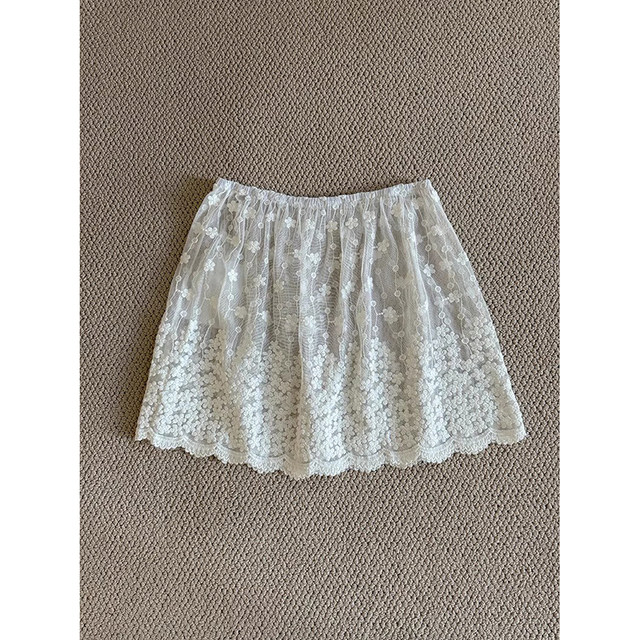 Lace butt curtain for women in autumn and winter 2025 spring new product layered dress with skirt curtains fashionable white lace skirt